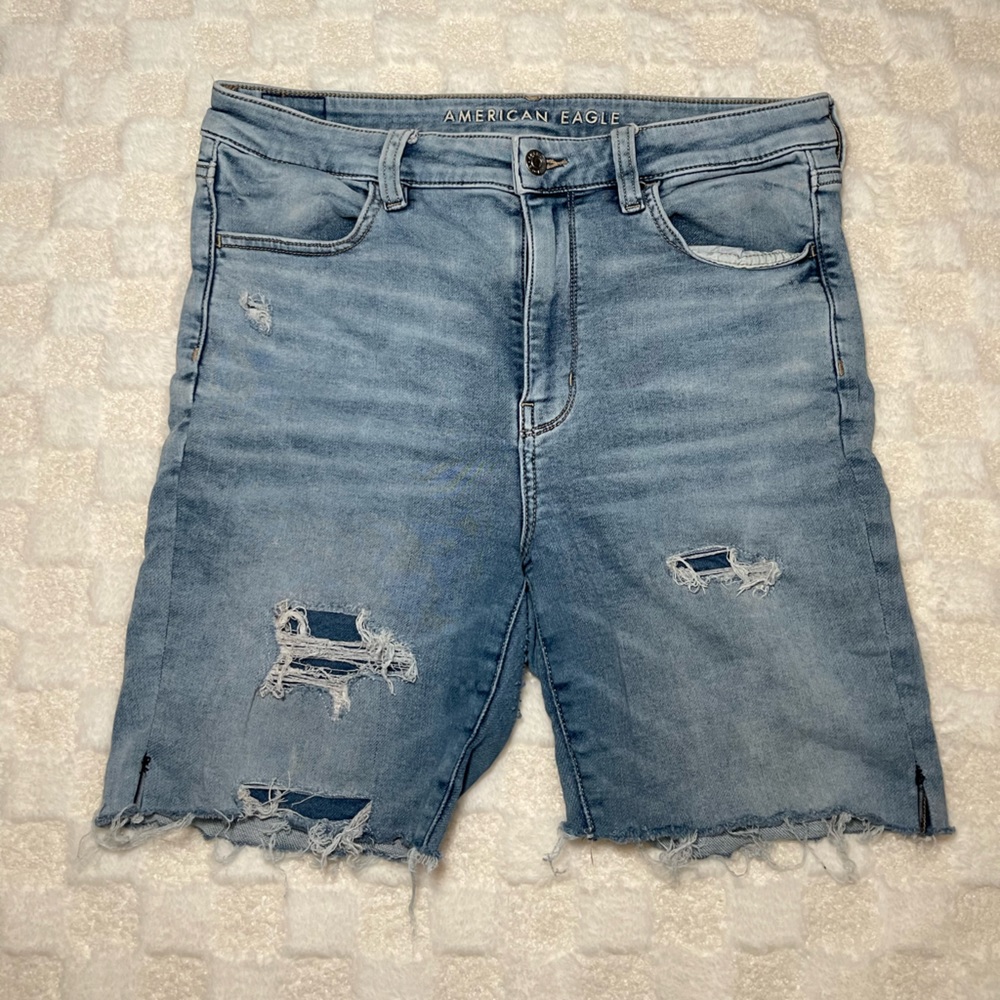 Light washed blue shorts